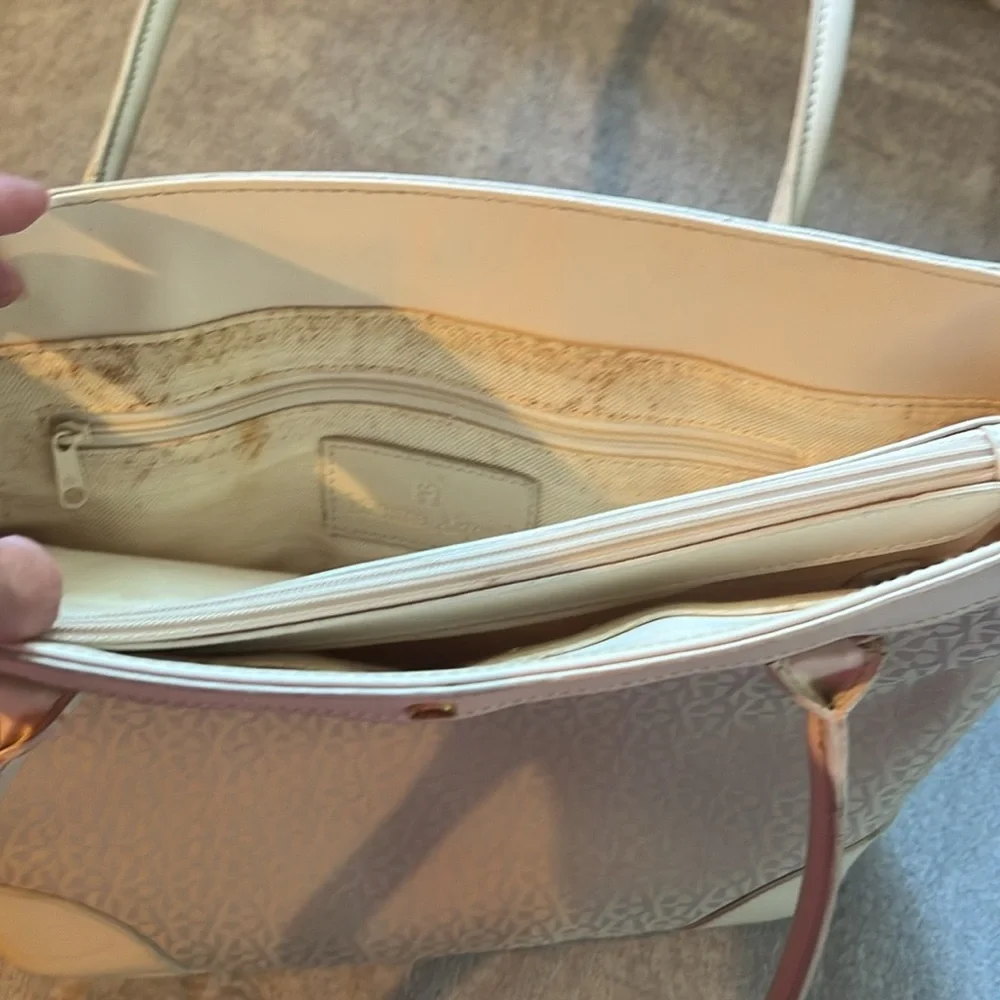 Etienne Aigner Cream Tote Bag - Picture 7 of 12